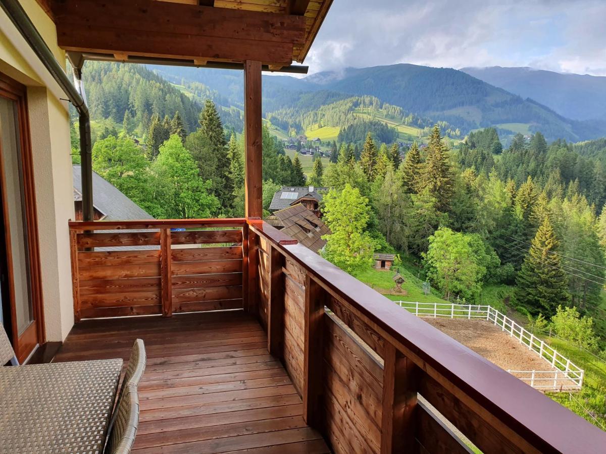 Magic View @ Rosie Chalet Appartement Bad Kleinkirchheim Buitenkant foto